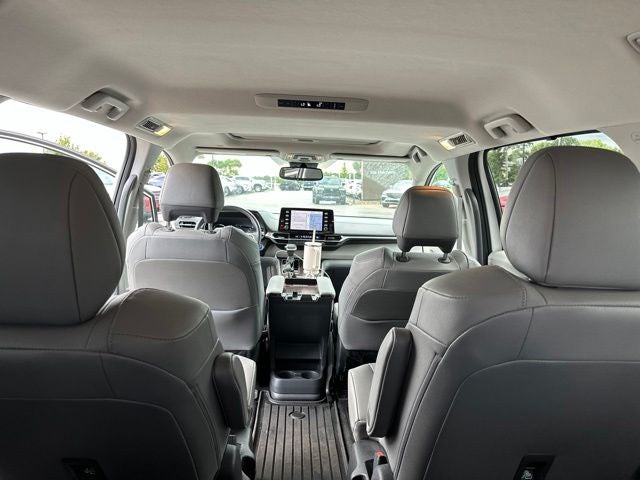 2023 Toyota Sienna XLE 7 Passenger