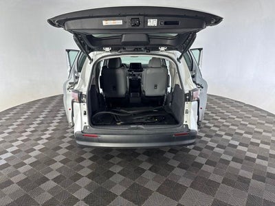 2023 Toyota Sienna XLE 7 Passenger