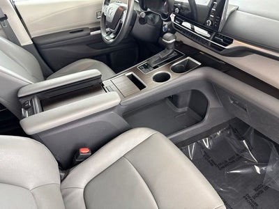 2023 Toyota Sienna XLE 7 Passenger
