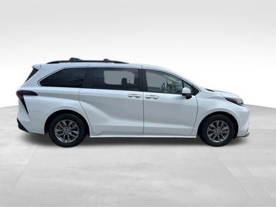 2023 Toyota Sienna XLE 7 Passenger