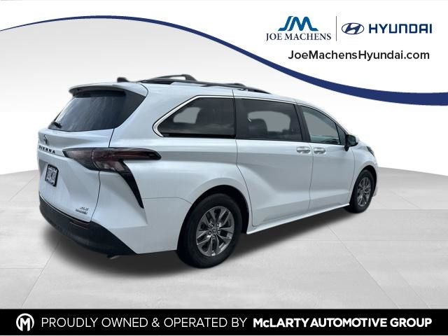 2023 Toyota Sienna XLE 7 Passenger