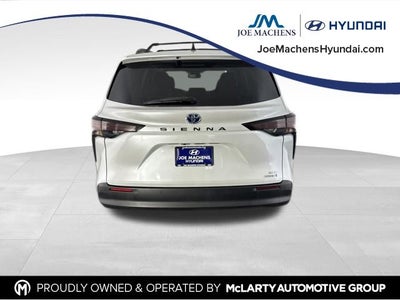 2023 Toyota Sienna XLE 7 Passenger