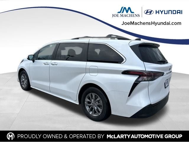 2023 Toyota Sienna XLE 7 Passenger