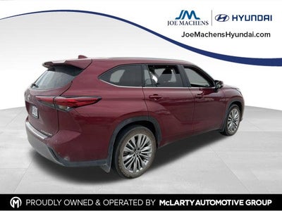 2023 Toyota Highlander Platinum