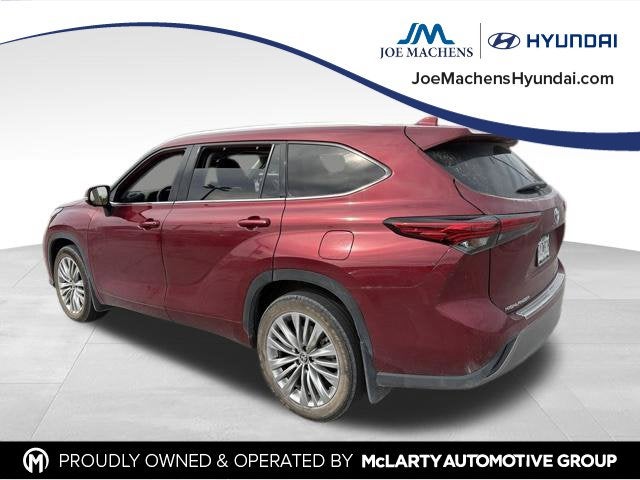 2023 Toyota Highlander Platinum