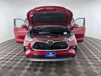 2024 Toyota Highlander Platinum