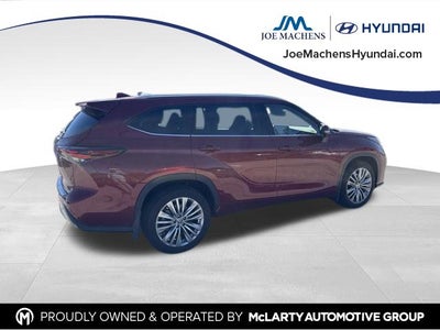 2024 Toyota Highlander Platinum
