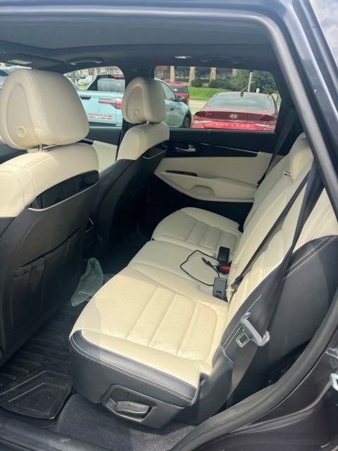 2016 Kia Sorento SX Limited