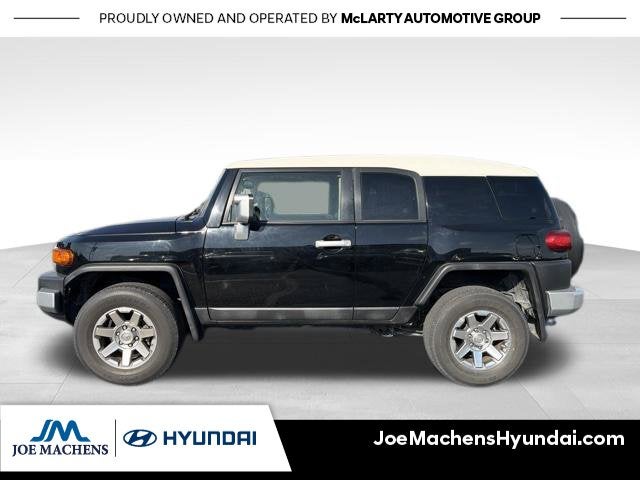 2014 Toyota FJ Cruiser Base