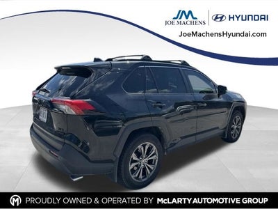 2022 Toyota RAV4 Hybrid XLE Premium