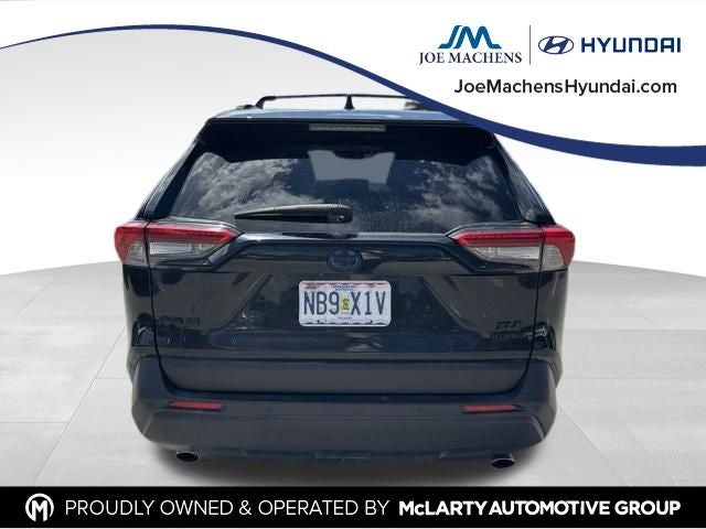 2022 Toyota RAV4 Hybrid XLE Premium