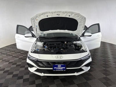 2026 Hyundai Elantra SE