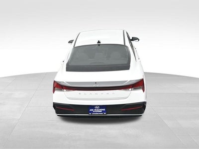 2026 Hyundai Elantra SE