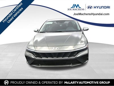 2025 Hyundai Elantra SE