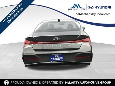 2025 Hyundai Elantra SE