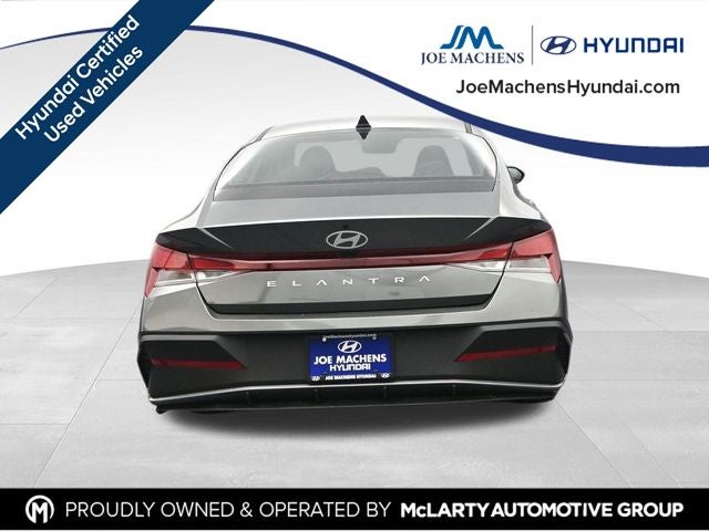 2025 Hyundai Elantra SE
