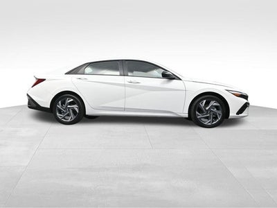 2025 Hyundai Elantra Hybrid SEL Sport