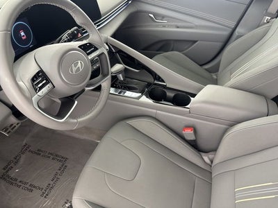 2025 Hyundai Elantra Hybrid SEL Sport