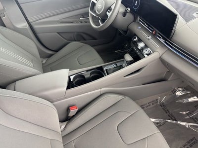 2025 Hyundai Elantra Hybrid SEL Sport
