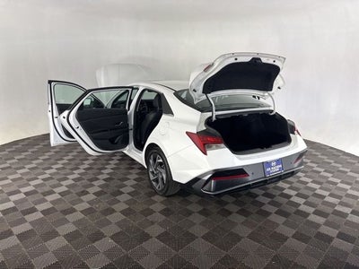 2024 Hyundai Elantra Limited