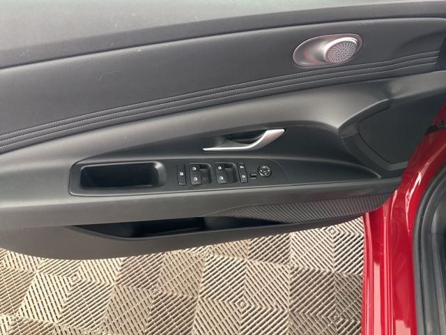 2023 Hyundai Elantra SEL w/ Convenience Pkg