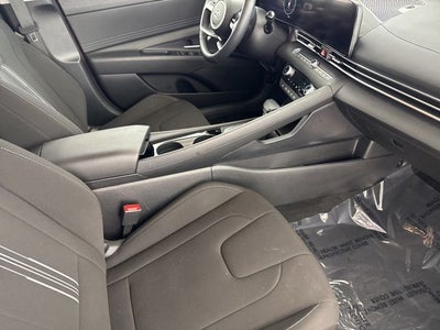 2023 Hyundai Elantra SEL w/ Convenience Pkg