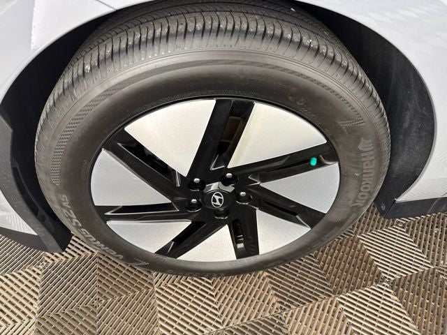 2023 Hyundai IONIQ 6 SE Standard Range RWD