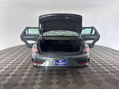 2023 Genesis Electrified G80 Base