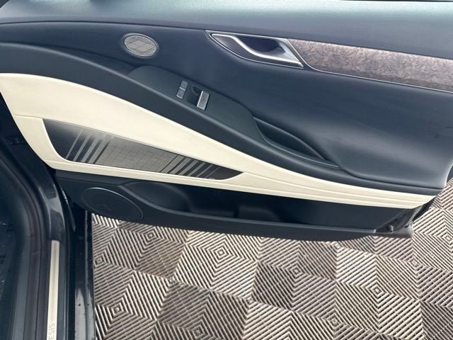 2025 Genesis Electrified G80 Advanced AWD w/ Prestige Pkg