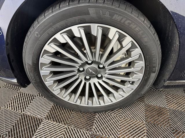 2024 Genesis Electrified G80 Advanced AWD w/ Prestige Pkg