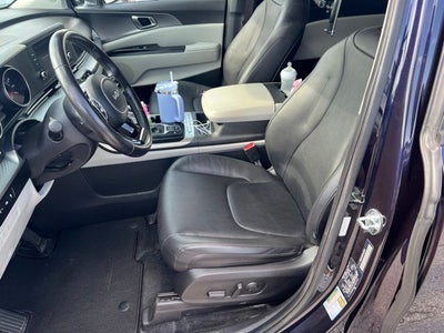 2023 Kia Carnival LX Seat Package
