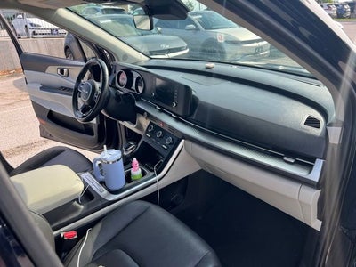 2023 Kia Carnival LX Seat Package