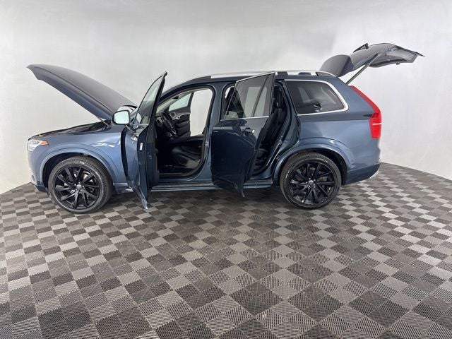 2019 Volvo XC90 T6 Momentum