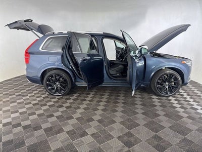 2019 Volvo XC90 T6 Momentum