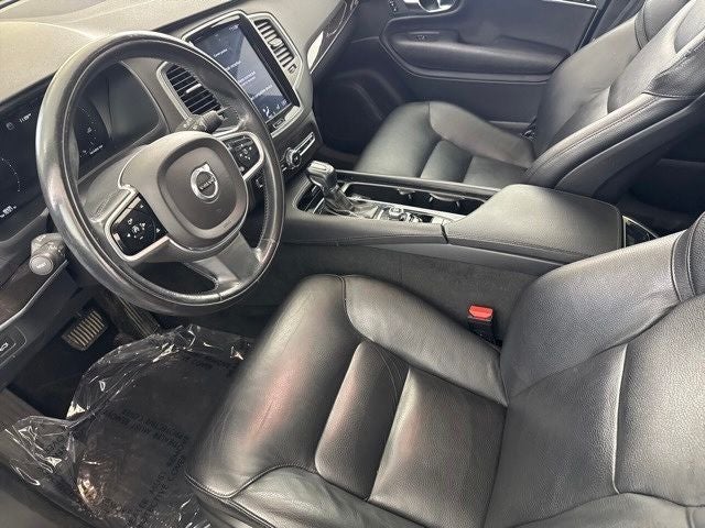 2019 Volvo XC90 T6 Momentum
