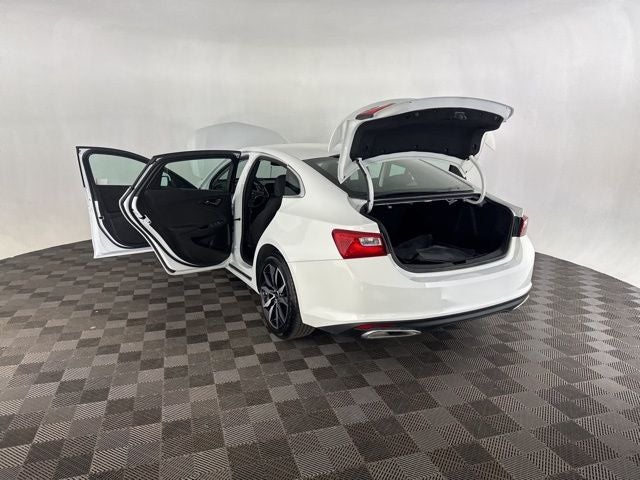 2023 Chevrolet Malibu RS