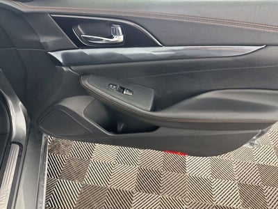 2019 Nissan Maxima SR
