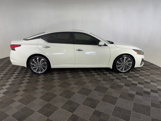 2024 Nissan Altima 2.5 SL