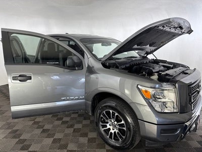 2024 Nissan Titan SV