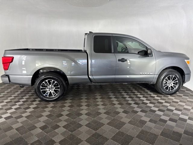 2024 Nissan Titan SV