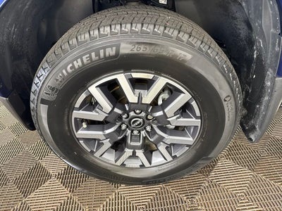 2022 Nissan Frontier SV