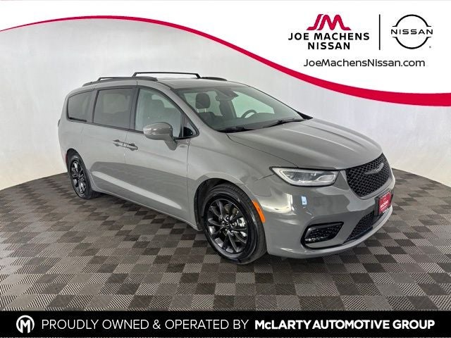 2021 Chrysler Pacifica Touring