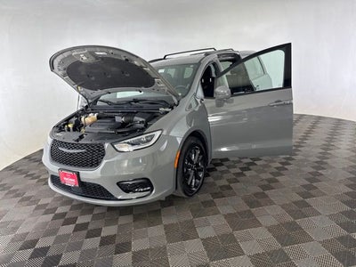 2021 Chrysler Pacifica Touring