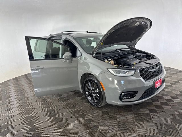 2021 Chrysler Pacifica Touring