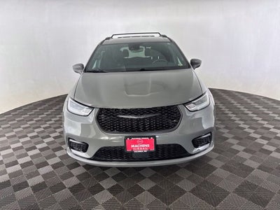 2021 Chrysler Pacifica Touring