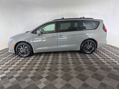 2021 Chrysler Pacifica Touring