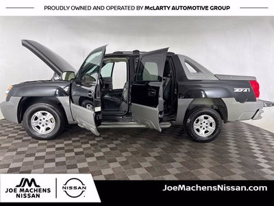 2002 Chevrolet Avalanche 1500 Base