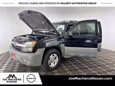 2002 Chevrolet Avalanche 1500 Base