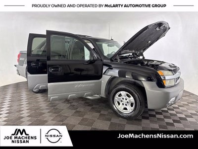 2002 Chevrolet Avalanche 1500 Base