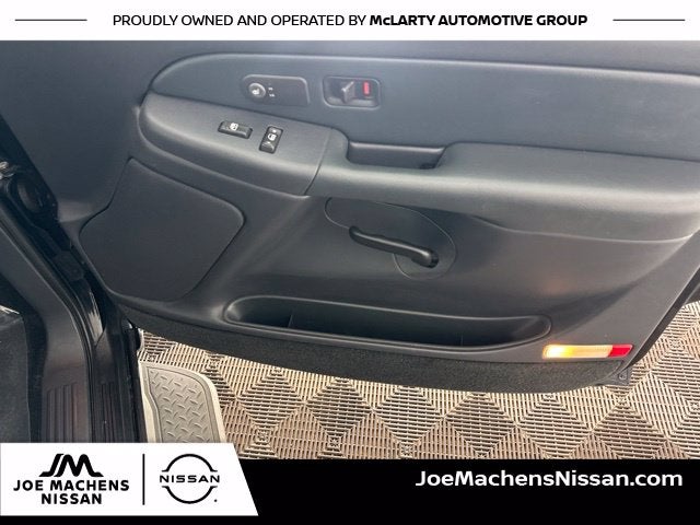 2002 Chevrolet Avalanche 1500 Base